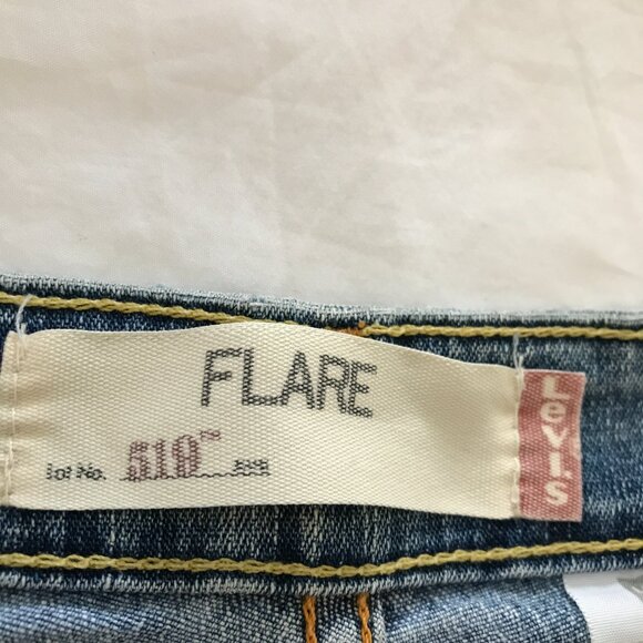 Levi's 519 Flare Jeans Women 11M Blue Mid Rise Medium Wash Stretch Skater Grunge - Picture 3 of 12